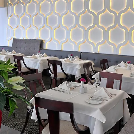 Grifid Metropol (adults Only) Aranyhomok