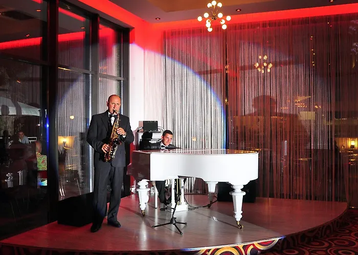 Grifid Metropol (adults Only) 4* גולדן סנדס