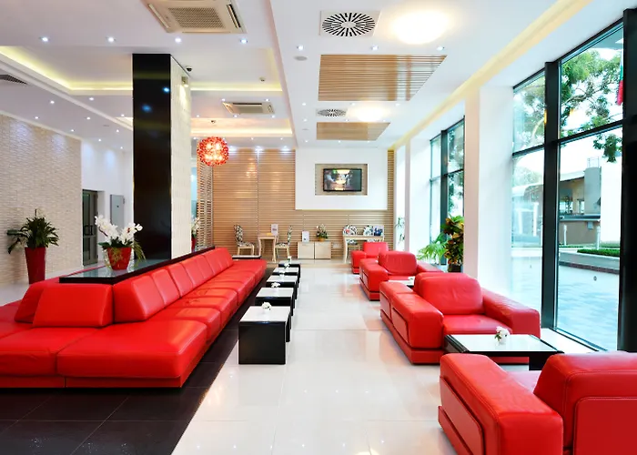 מלון Grifid Metropol (adults Only) גולדן סנדס