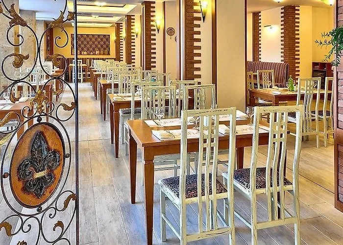 Grifid Metropol (adults Only) מלון גולדן סנדס